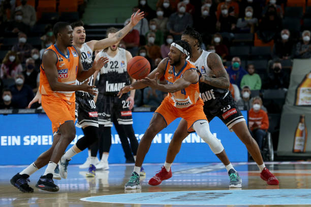 取得两连胜 取得两连胜