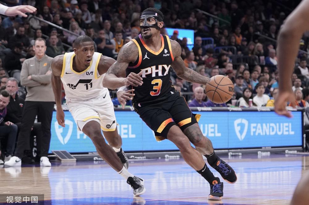 赛场背后的 赛场背后的